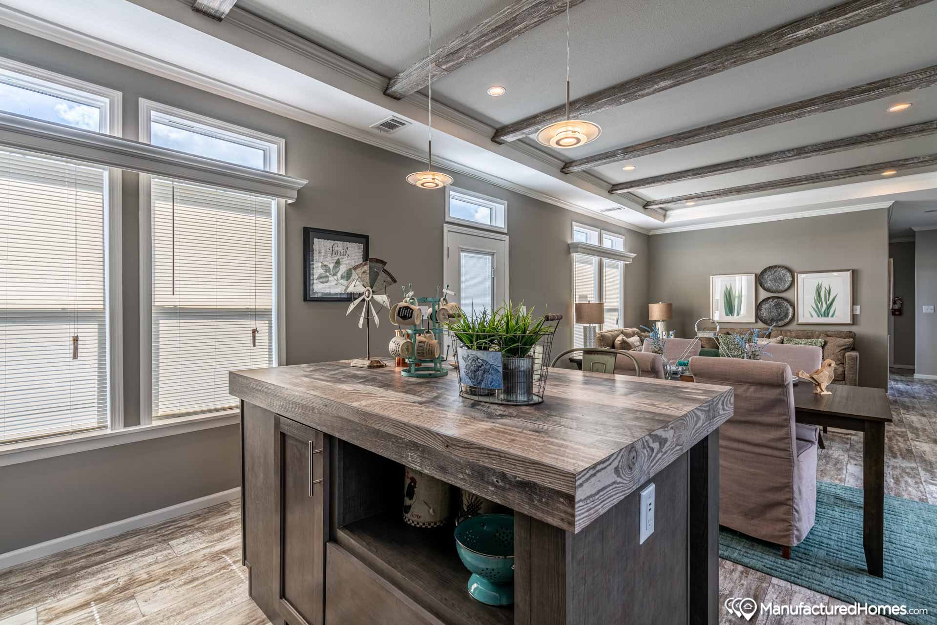 Palm Harbor Plant City Atrium TL15763B from Palm Harbor Village of